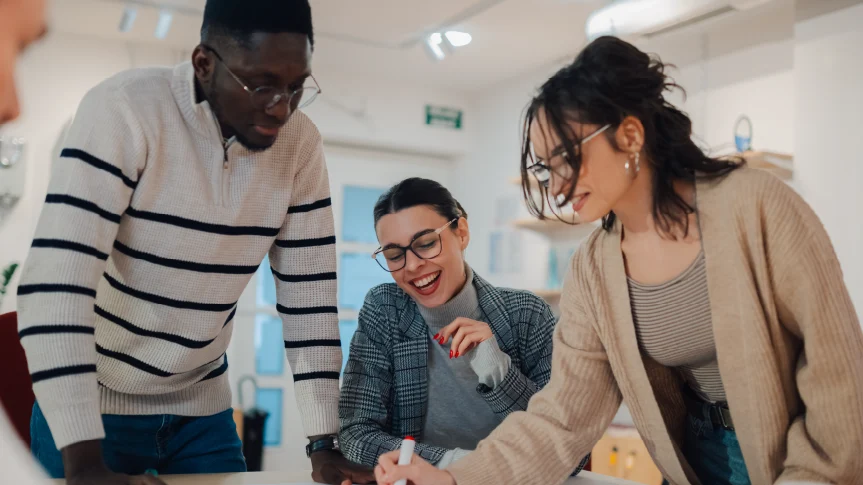 Coworkers collaborating