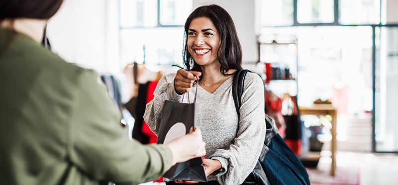 6 ways retailers can convert returns into revenue